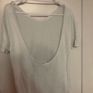 Big white t shirt back less top